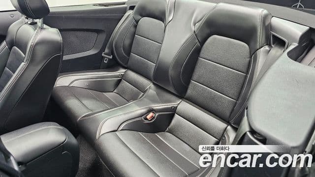 Ford Mustang кабриолет, 2021 12