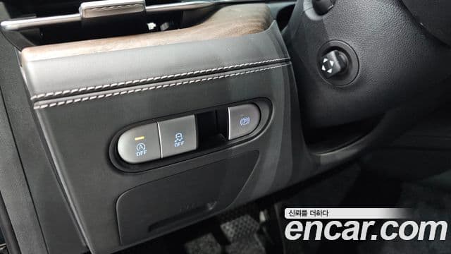 Genesis G90 (RS4) бензин 3.5 турбо AWD, 2022 12