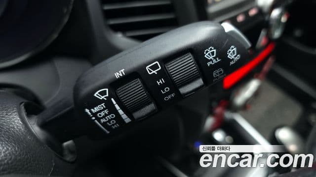 KG모빌리티(SsangYong) Tivoli Armor дизель LX 2WD, 2018 19