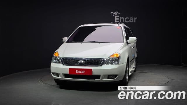 Kia Carnival R Premium, 2013 3