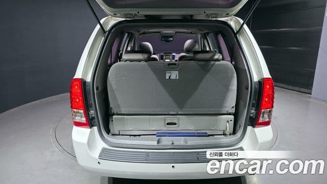 Kia Carnival R Premium, 2013 20