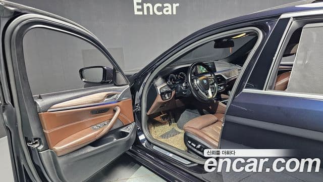 BMW 5시리즈 (G30) 520d xDrive M Sport Plus, 2018 10