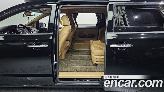 Kia All New Carnival VIP, 2016 11