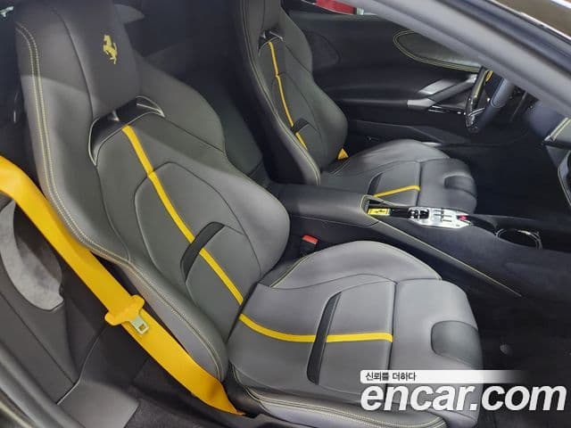 Ferrari SF90 스트라달레, 2021 17