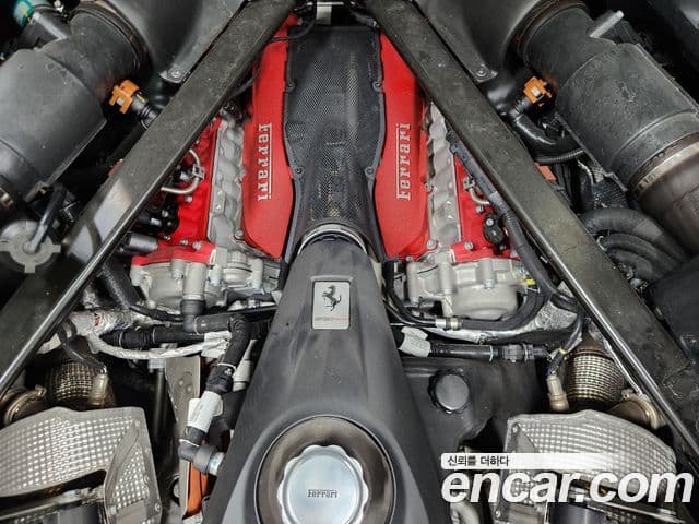 Ferrari SF90 스트라달레, 2021 18