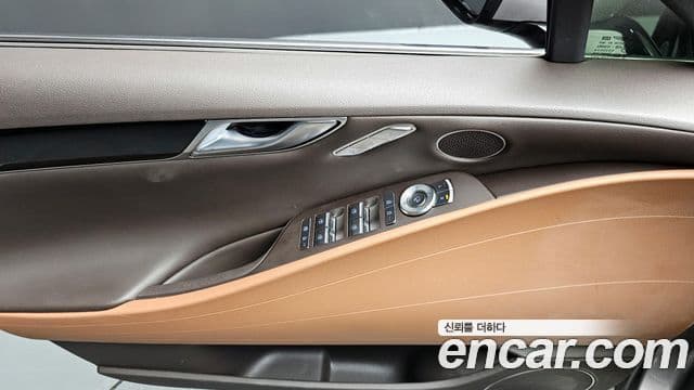 Genesis G80 (RG3) бензин 2.5 турбо AWD, 2024 18