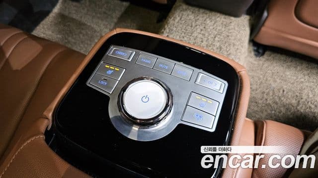 Genesis G80 (RG3) бензин 2.5 турбо AWD, 2024 19