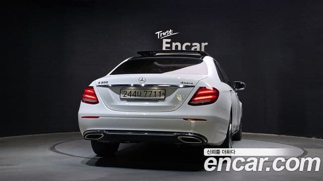 Mercedes-Benz E-класс W213 Avantgarde, 2017 4