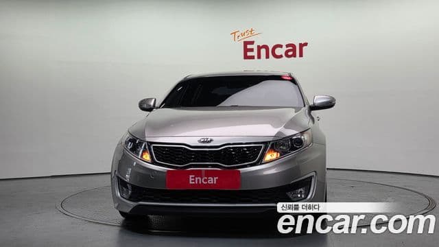 Kia K5 гибрид экспортная версия, 2012 3