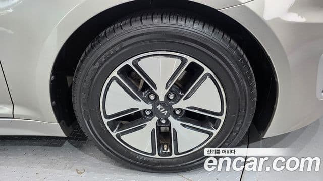 Kia K5 гибрид экспортная версия, 2012 все фото