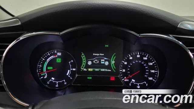 Kia K5 гибрид экспортная версия, 2012 8