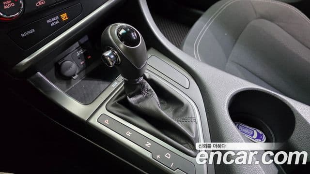 Kia K5 гибрид экспортная версия, 2012 9