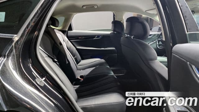 Genesis G80 (RG3) бензин 2.5 турбо AWD, 2022 12