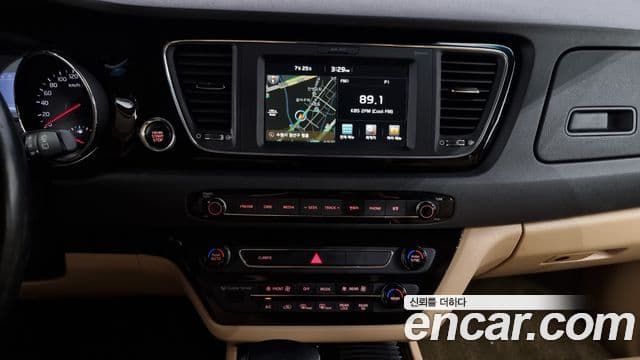 Kia All New Carnival Prestige, 2017 11