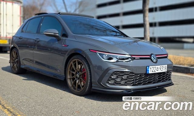 Volkswagen Гольф 8세대 2.0 GTI, 2024 3