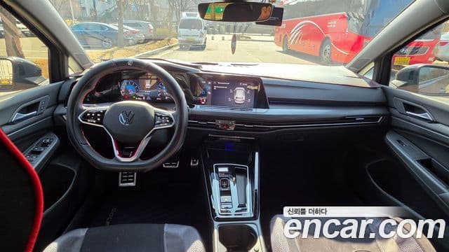 Volkswagen Гольф 8세대 2.0 GTI, 2024 7