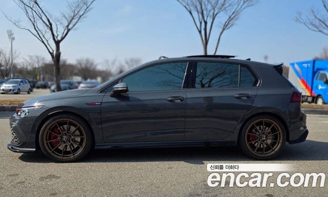 Volkswagen Гольф 8세대 2.0 GTI, 2024 12