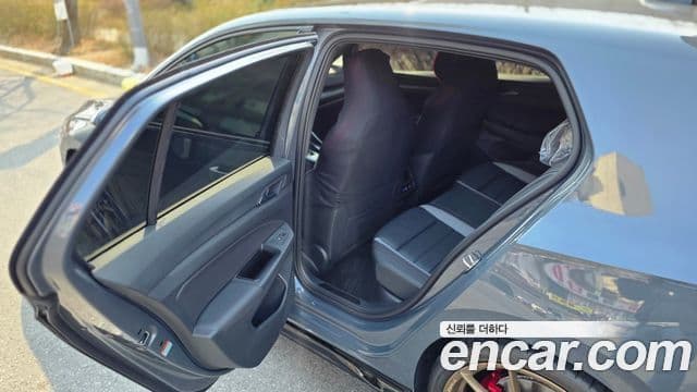 Volkswagen Гольф 8세대 2.0 GTI, 2024 13