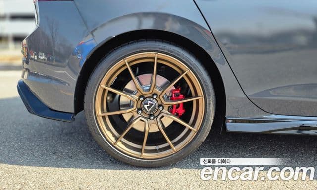 Volkswagen Гольф 8세대 2.0 GTI, 2024 15