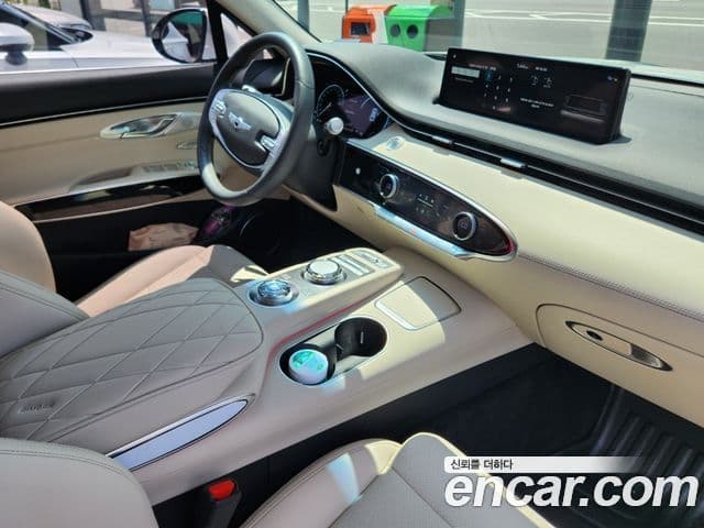 Genesis GV70, 2024 7