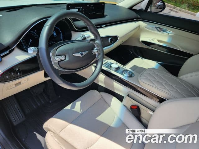 Genesis GV70, 2024 8