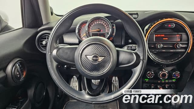 Mini Cooper 3세대, 2015 13