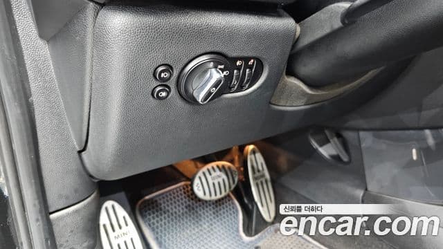 Mini Cooper 3세대, 2015 18