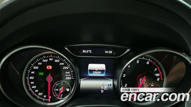 Mercedes-Benz CLA-класс C117 AMG Line, 2017 8