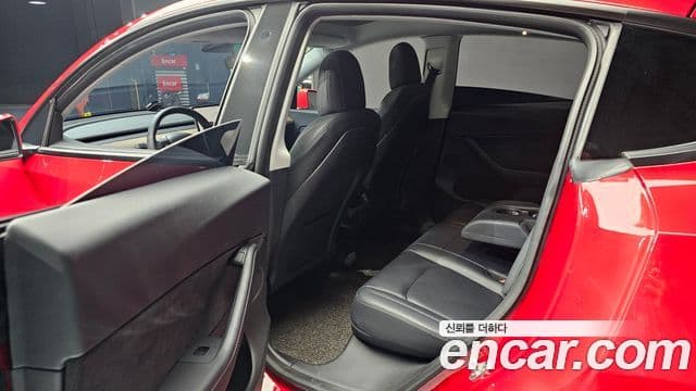 Tesla модель Y Long Range, 2021 12