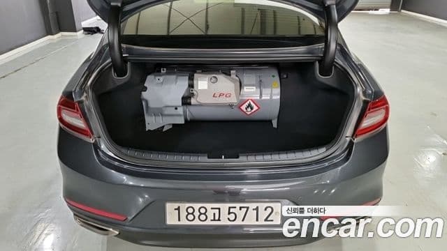 Hyundai Grandeur IG 3.0 LPi Exclusive (арендный автомобиль), 2019 12