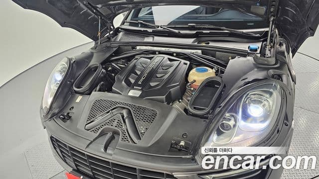 Porsche Macan 95B, 2015 6