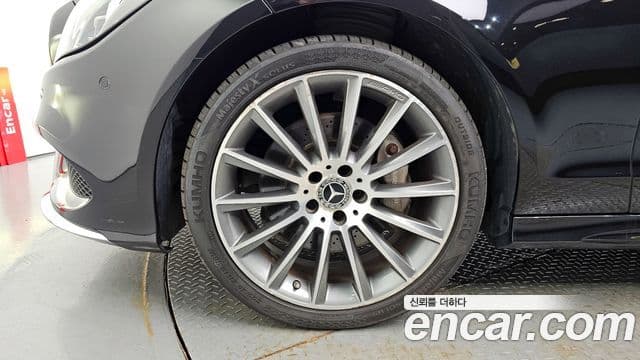 Mercedes-Benz CLS-класс W218 CLS400, 2017 все фото