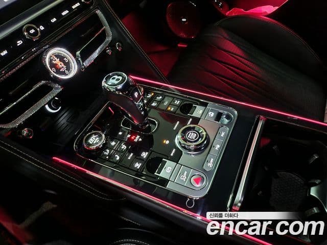 Bentley Flying Spur 3세대, 2020 12