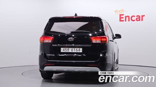 Kia All New Carnival Special, 2018 4