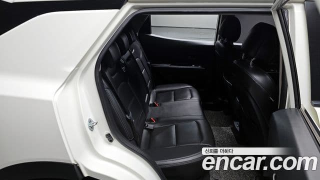 KG모빌리티(SsangYong) Beautiful Korando Plus, 2021 12