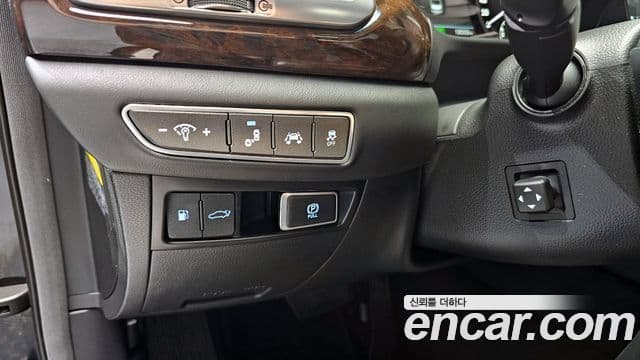 Genesis EQ900 Luxury, 2016 16