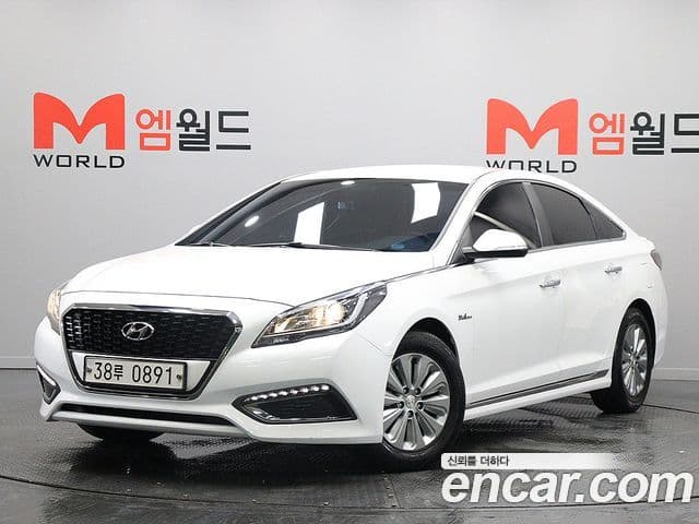 Hyundai LF Sonata гибрид Modern, 2016 1