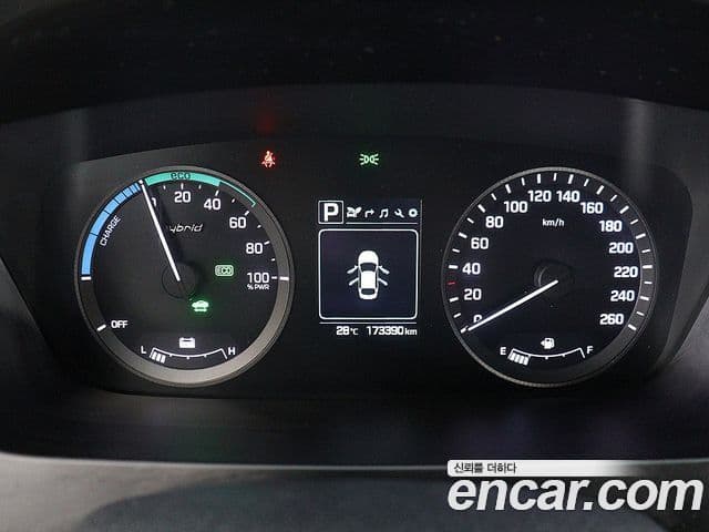 Hyundai LF Sonata гибрид Modern, 2016 6