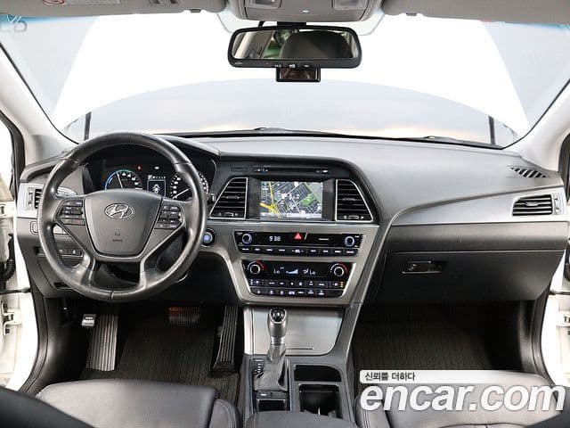 Hyundai LF Sonata гибрид Modern, 2016 14