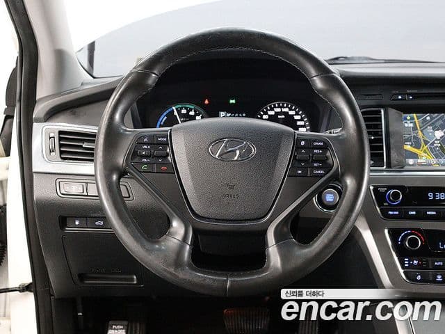Hyundai LF Sonata гибрид Modern, 2016 15