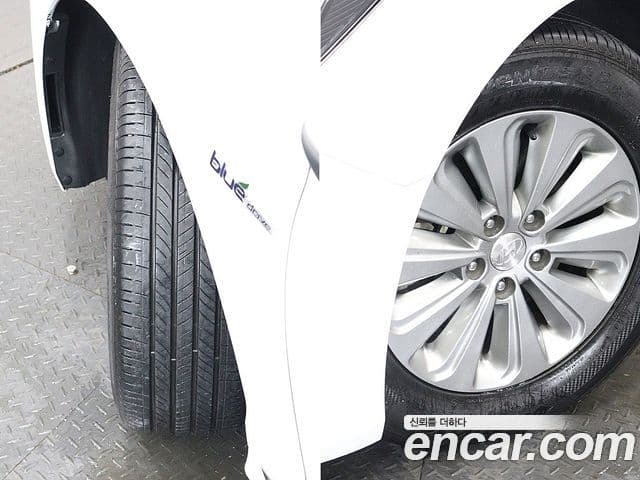 Hyundai LF Sonata гибрид Modern, 2016 20