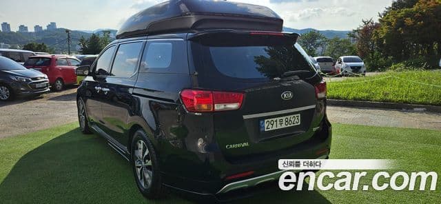 Kia All New Carnival Luxury, 2018 4