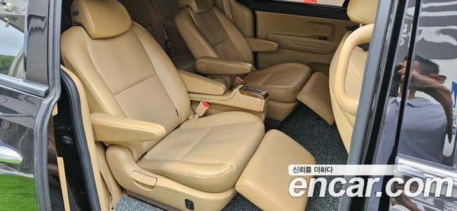 Kia All New Carnival Luxury, 2018 14