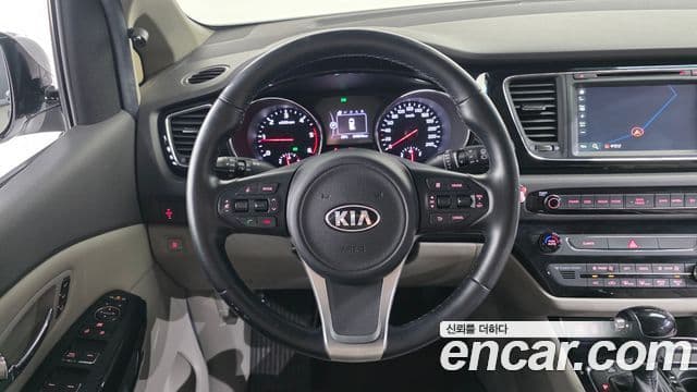 Kia All New Carnival Noblesse, 2016 14
