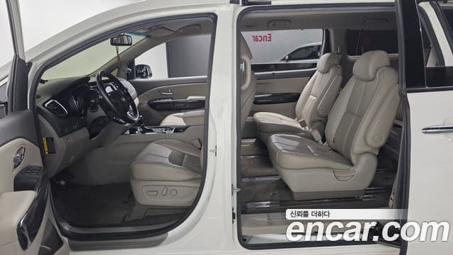 Kia All New Carnival Noblesse, 2016 17