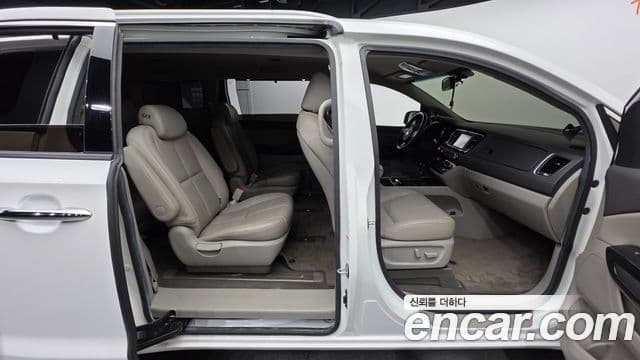 Kia All New Carnival Noblesse, 2016 19