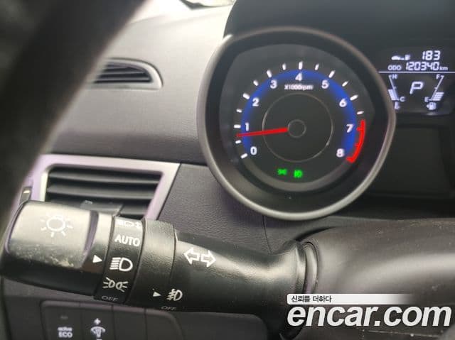 Hyundai Avante MD Luxury, 2012 15