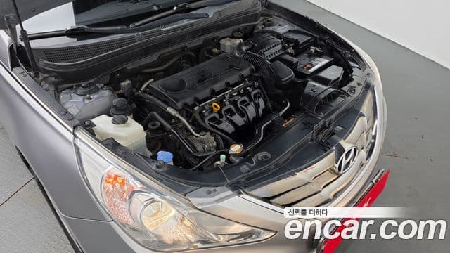 Hyundai YF Sonata топовая версия, 2010 6