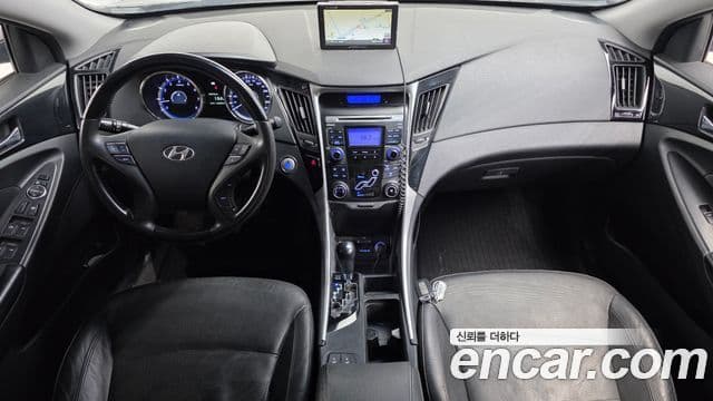 Hyundai YF Sonata топовая версия, 2010 7