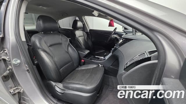 Hyundai YF Sonata топовая версия, 2010 10